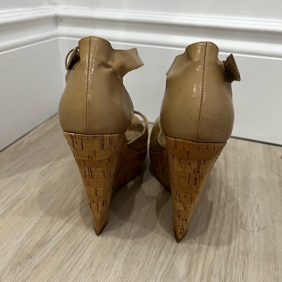 Michael Kors nude platform wedge - Picture 3 of 11